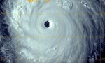 Hurricane-katrina-category-5_tiny_landscape